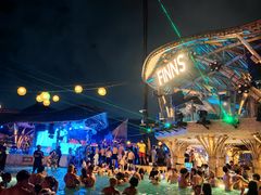 -FINNS Beach Club