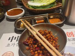 -草家酱蟹炭火烤肉店(珲春南路一店)