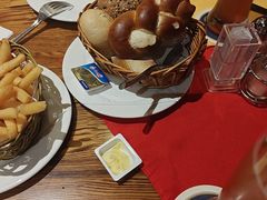-申德勒加油站餐厅(三里屯北小街店)