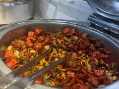 -金滏山·烤肉海鲜火锅自助(襄阳万达店)