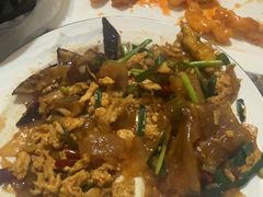 -鲁南仔·滕州炒鸡(经三路店)