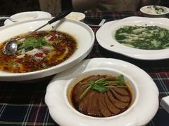-小龙酒家(桂平路店)