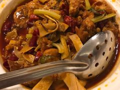 麻辣鸡煲-峨嵋一派