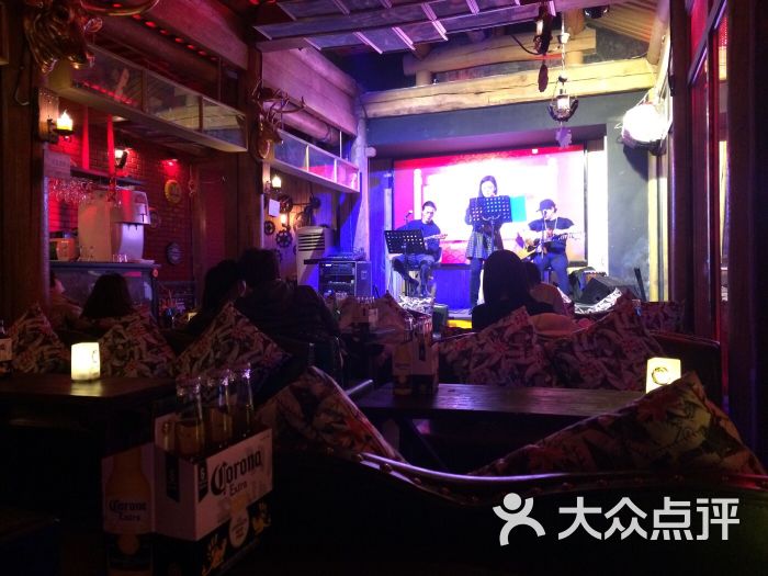 烈火凤凰酒吧图片 第10张