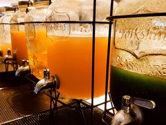 -上海滴水湖皇冠假日酒店