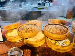 -怡咖啡海鲜自助餐厅(浦东香格里拉店)