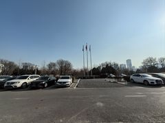 -居然之家·停车场