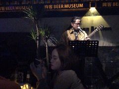 -啤客走廊