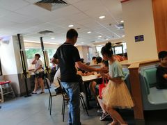 -麦当劳(中唱大厦店)