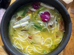 -桥香园过桥米线(国贸店)