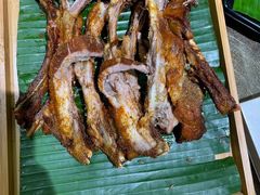 碳烤羊小腿-四海酒家生态粤菜