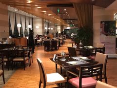 -上海佘山世茂艾美酒店
