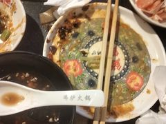 -沸炉重庆老火锅(军事博物馆店)