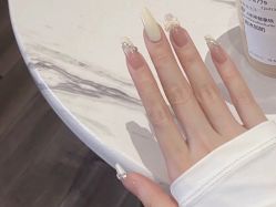 -IDO美甲美睫