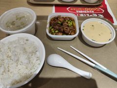 -老乡鸡(融科天地店)