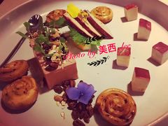 红酒鹅肝精选配葱油饼-解香楼(八盘岭路店)