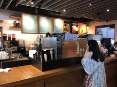 -星巴克(香港国际机场44号闸店)