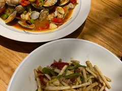 -头上红煨盐鸡·非遗院子餐厅