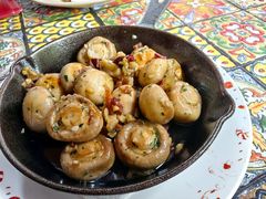 香煎小蘑菇-BROWNSTONE布朗石西班牙餐厅(富城店)