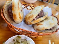 -闫家驴肉老店(华电一校店)
