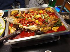 -鸣记脆皮烤鱼·海鲜烤鱼(三八广场店)