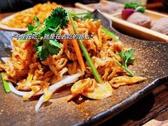 -老牌坊云南鱼豆花火锅(爱建店)