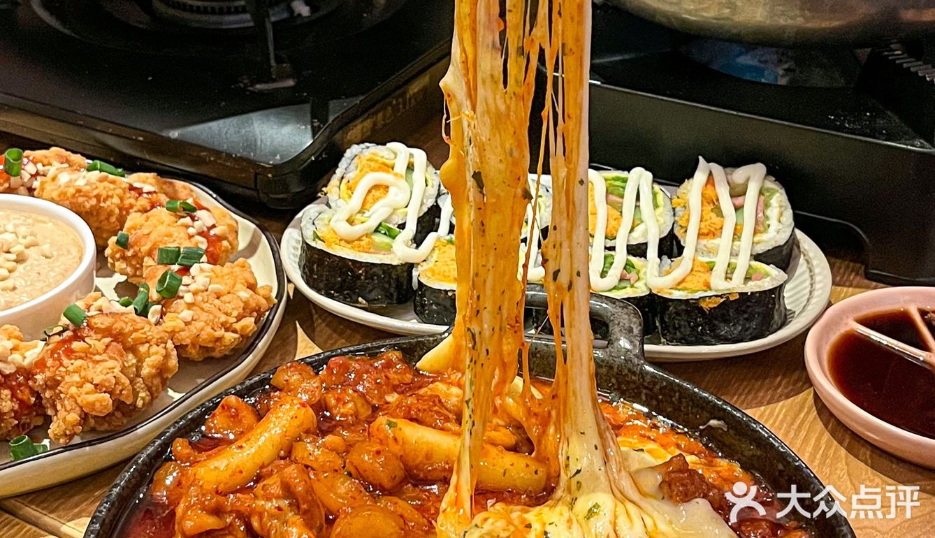 想把这家韩食Bistro安利给全重庆！氛围感绝了啊啊啊