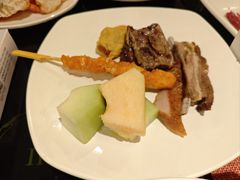 -梅园国际大酒店·自助餐厅(光明港店)
