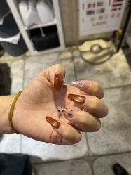 -桃色美甲沙龙