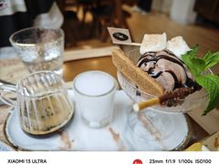 -Mark&Mars Restaurant