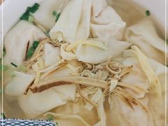 -笑来喜馄饨小笼工坊店(湖滨街店)