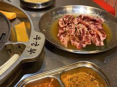 -哈哈碳都·牛肋条无限自助烤肉(台江万达店)
