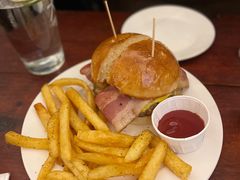 -瑞食酒馆 La Taverne Suisse