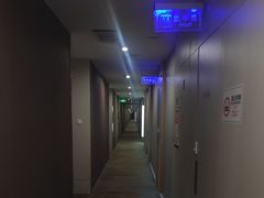 -卡罗酒店(东门晒布地铁站店)