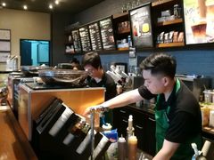 -星巴克(重庆火车北站北广场II店)