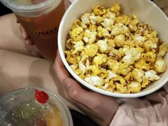 -中影嘉华国际影城(大芬星都里店)