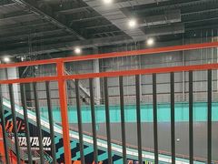 -极限PLAY运动娱乐新世界·团建派对潮玩休闲馆·室内蹦极高空游乐园