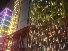 -新百广场(地铁站)