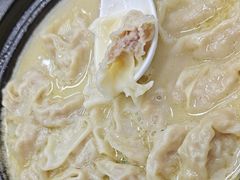 砂锅小馄饨-雪琴面馆富安特色鱼汤面(城中花园店)