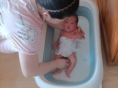 -爱月宝月嫂·育儿嫂(哈尔滨总店)