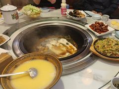 -人民公社铁锅炖·东北菜(卫国道店)