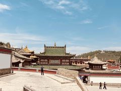 -塔尔寺游客服务中心