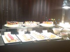 自助取餐区-澳门旅游塔360°旋转餐厅(南湾湖广场店)