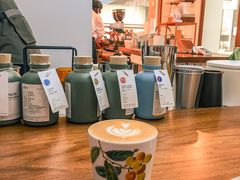 -Line 咖啡(石厦花园店)