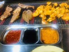 牛排肉-马路牙子地桌烤肉(工体店)