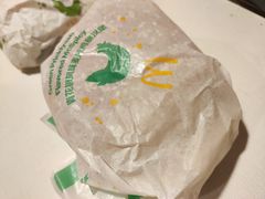 青花椒麦辣鸡腿堡-麦当劳(东直门外大街店)