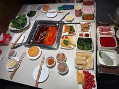-海底捞火锅鲜切牛肉主题店(长寿路店)
