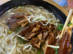 -花溪巷牛肉粉(泉城路店)