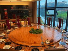 -茅草房·河畔园林火锅