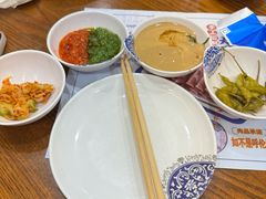 -楼外楼大刀肉传统火锅居(博学路店)